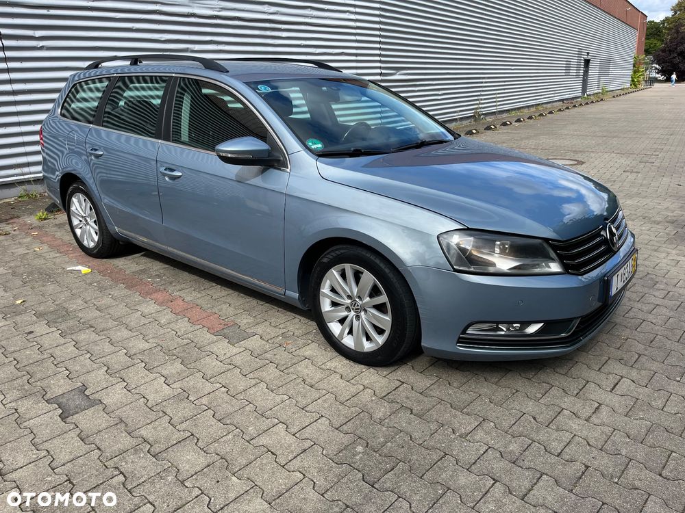 Volkswagen Passat Variant 2.0 TDI DSG BlueMotion Technology Comfortline - 4