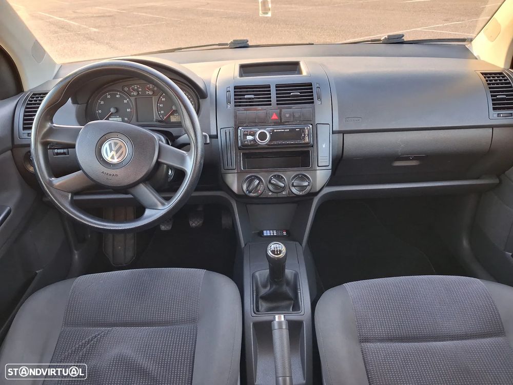 VW Polo 1.2 Trendline - 12
