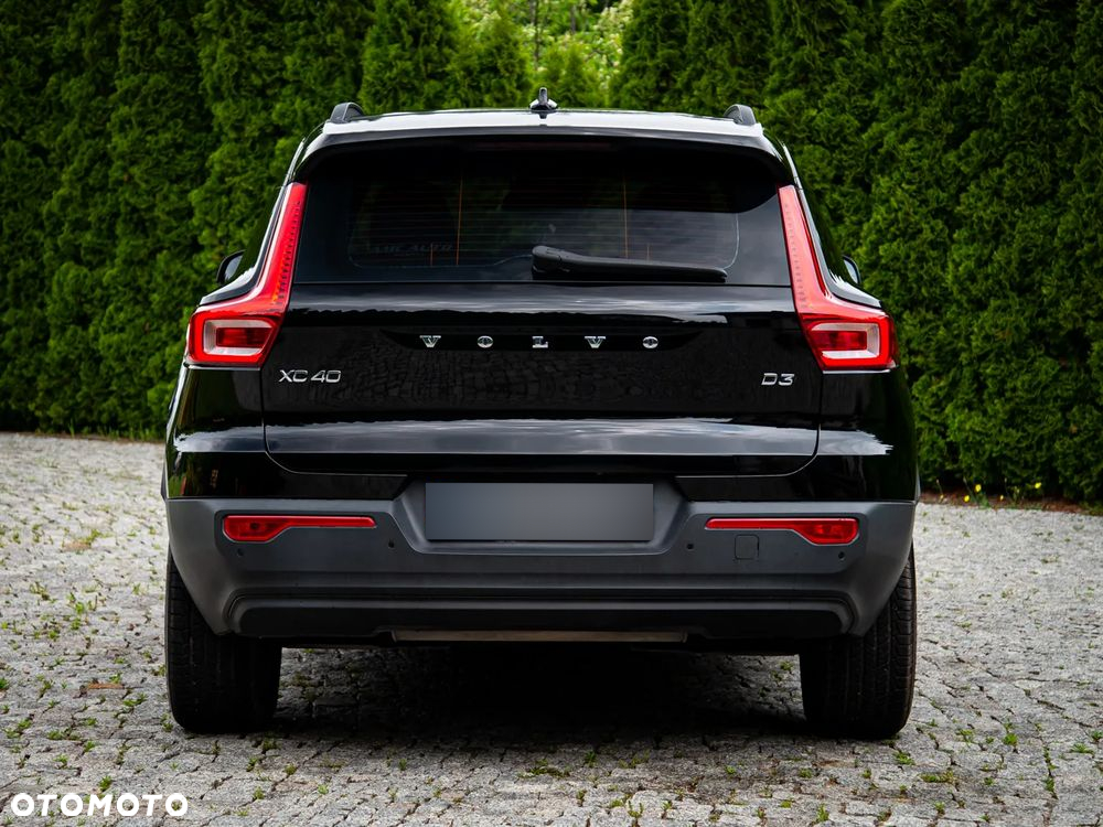 Volvo XC 40 D3 AWD Momentum - 25