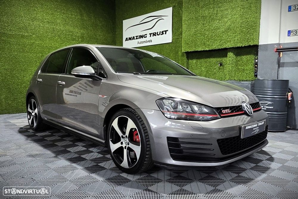 VW Golf GTI Performance BlueMotion DSG - 1