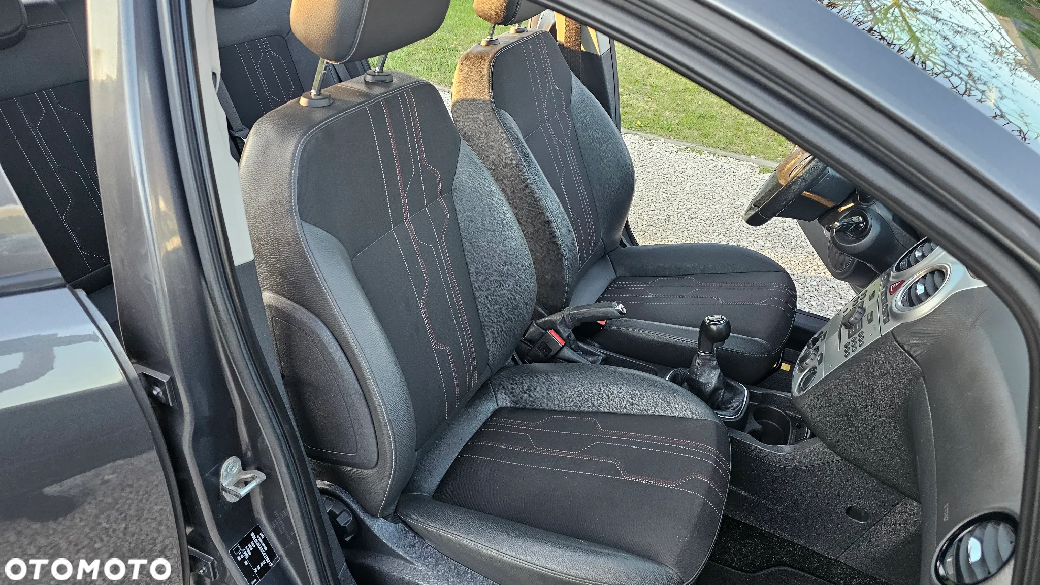 Opel Corsa 1.2 16V EcoFLEX 150 Jahre - 11