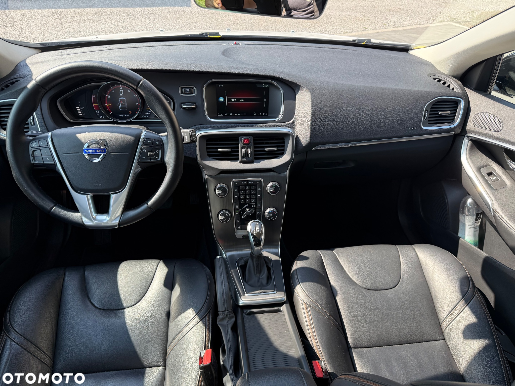 Volvo V40 - 24