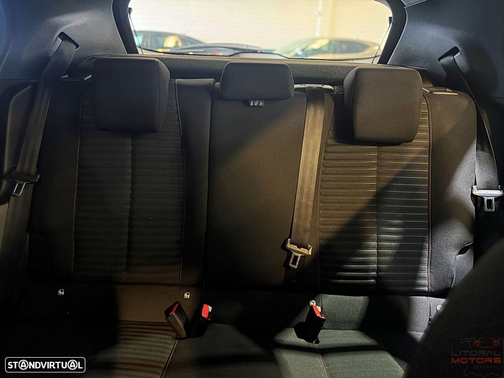 Peugeot 2008 1.2 PureTech Active - 37