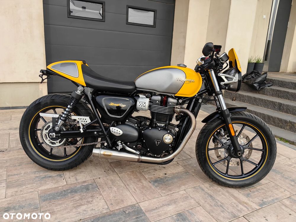 Triumph Bonneville - 5
