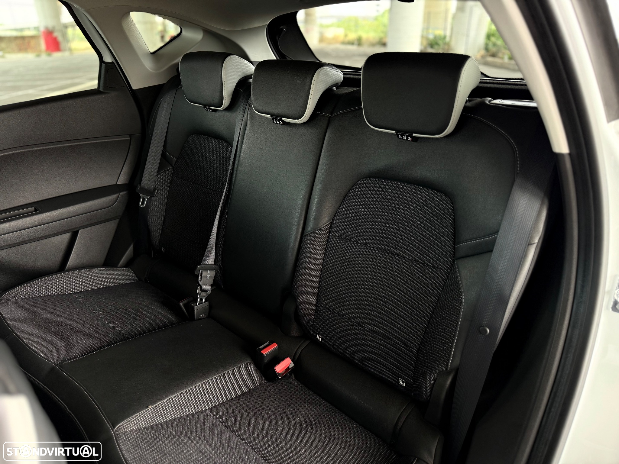 Renault Captur 1.0 TCe Exclusive Bi-Fuel - 13