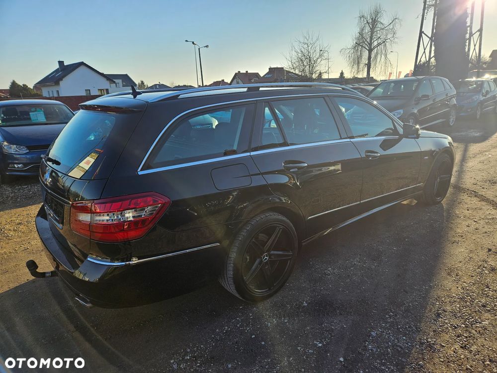 Mercedes-Benz Klasa E 350 CDI DPF BlueEFFICIENCY 7G-TRONIC Elegance - 8