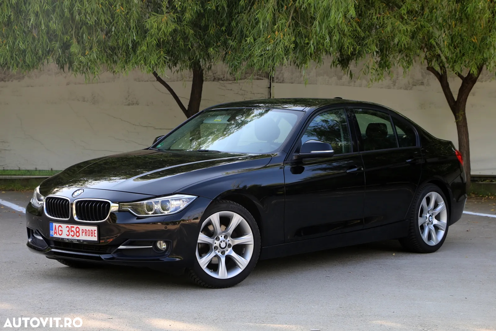 BMW Seria 3 320d Aut. - 11