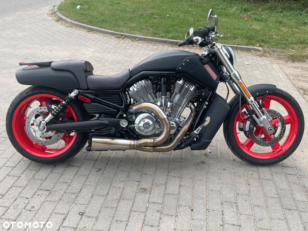 Harley-Davidson V-Rod Muscle - 2
