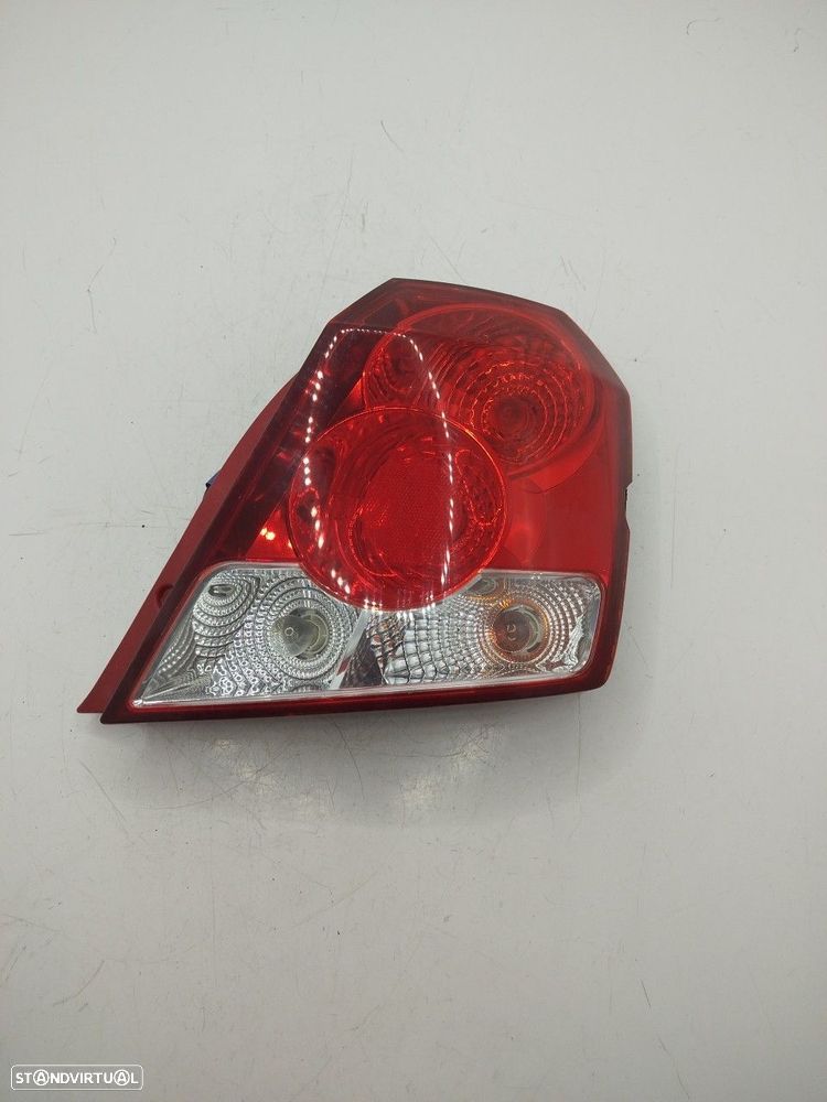 Farolim Stop Dto Chevrolet Aveo / Kalos Hatchback (T200) - 1