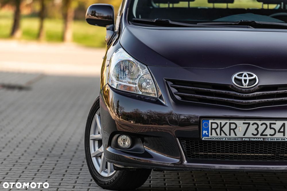 Toyota Verso 1.8 Edition - 13