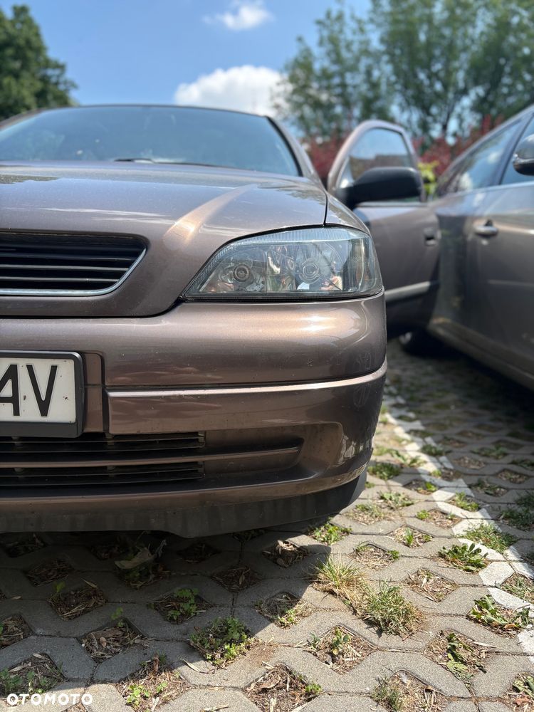 Opel Astra 1.6 - 12