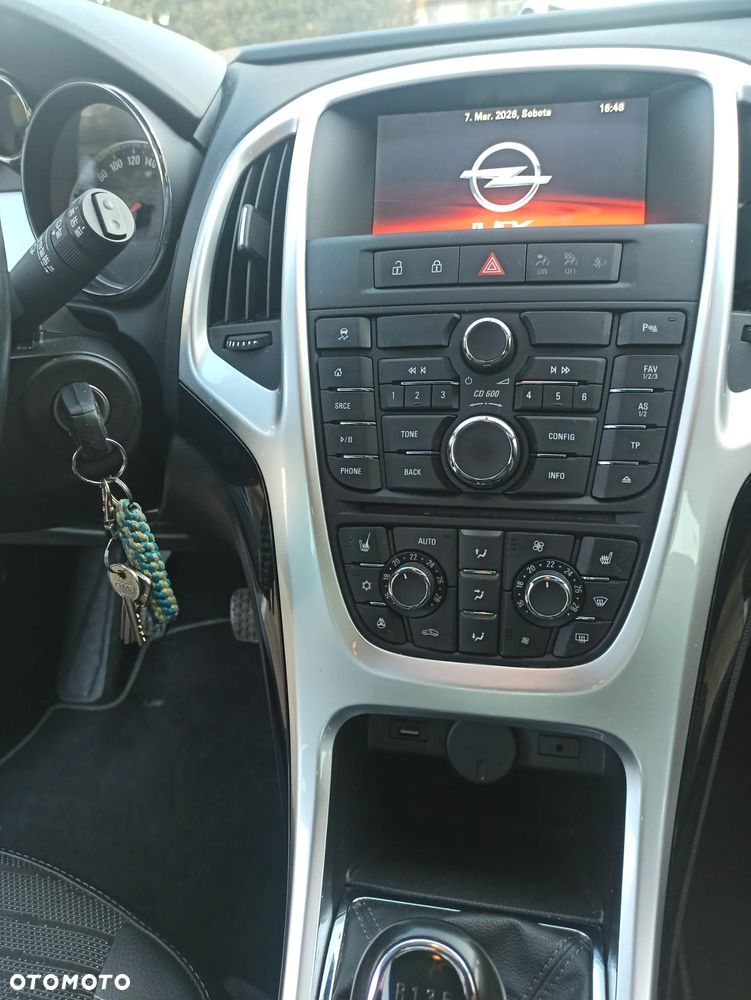 Opel Astra 1.4 Turbo Cosmo - 13