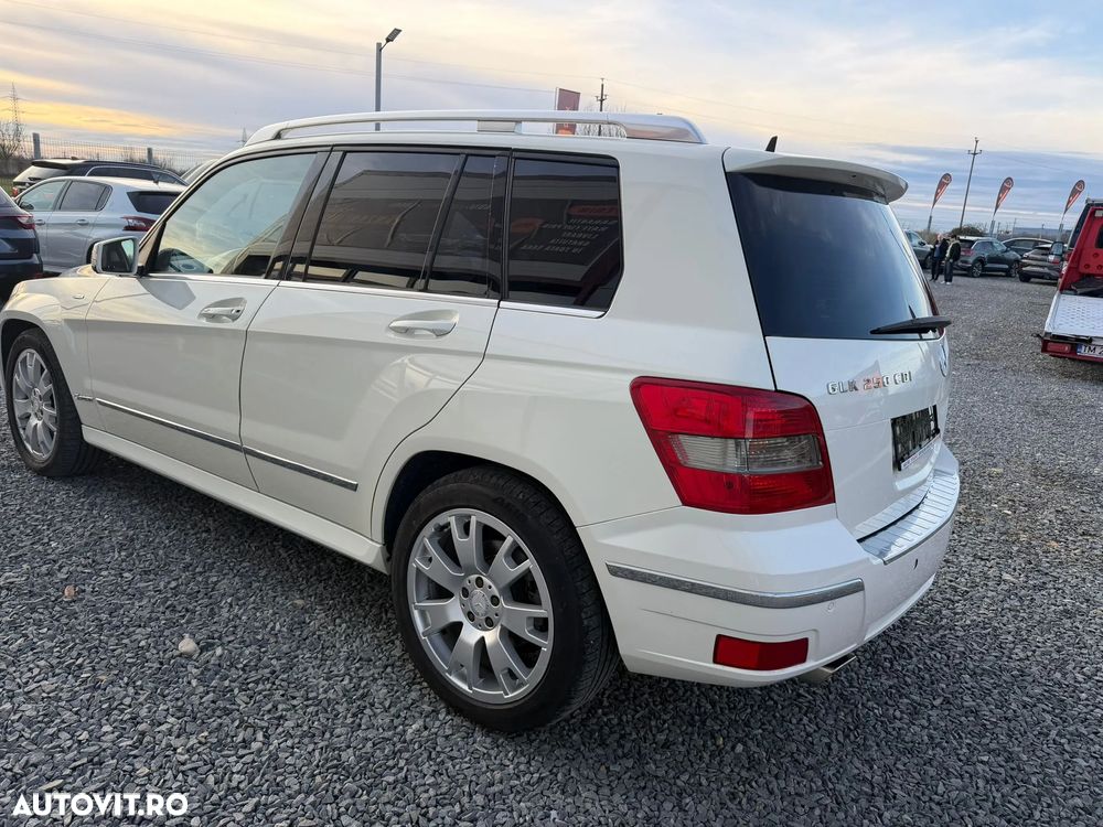 Mercedes-Benz GLK - 4