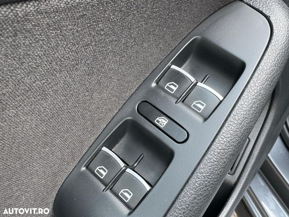 Volkswagen Jetta - 27