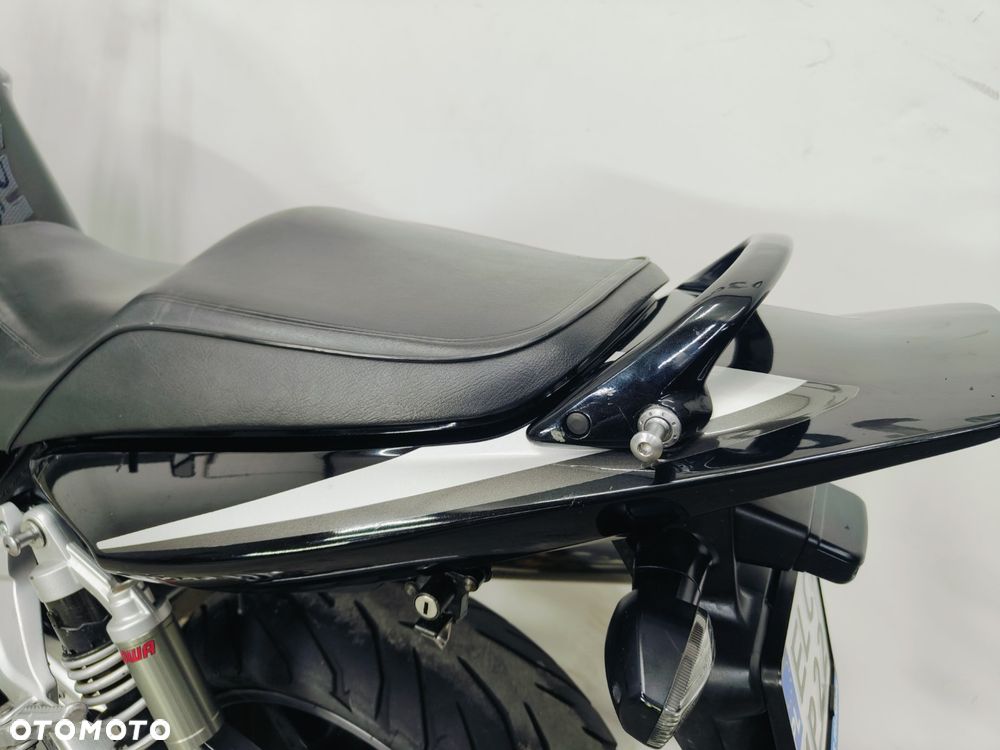 Honda CB - 27