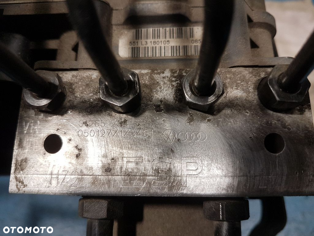 AUDI A4 B7 2.0 TDI POMPA ABS 8E0614517A - 3
