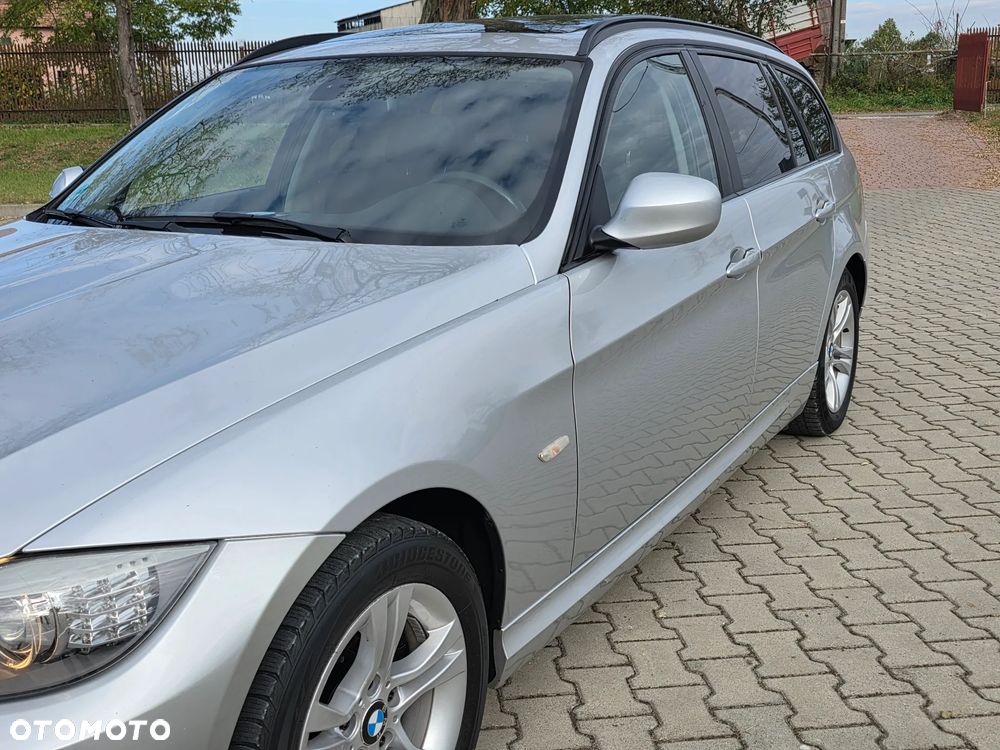 BMW Seria 3 318d DPF Edition Exclusive - 11