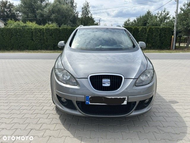 Seat Altea XL 2.0 TDI Stylance DSG - 2
