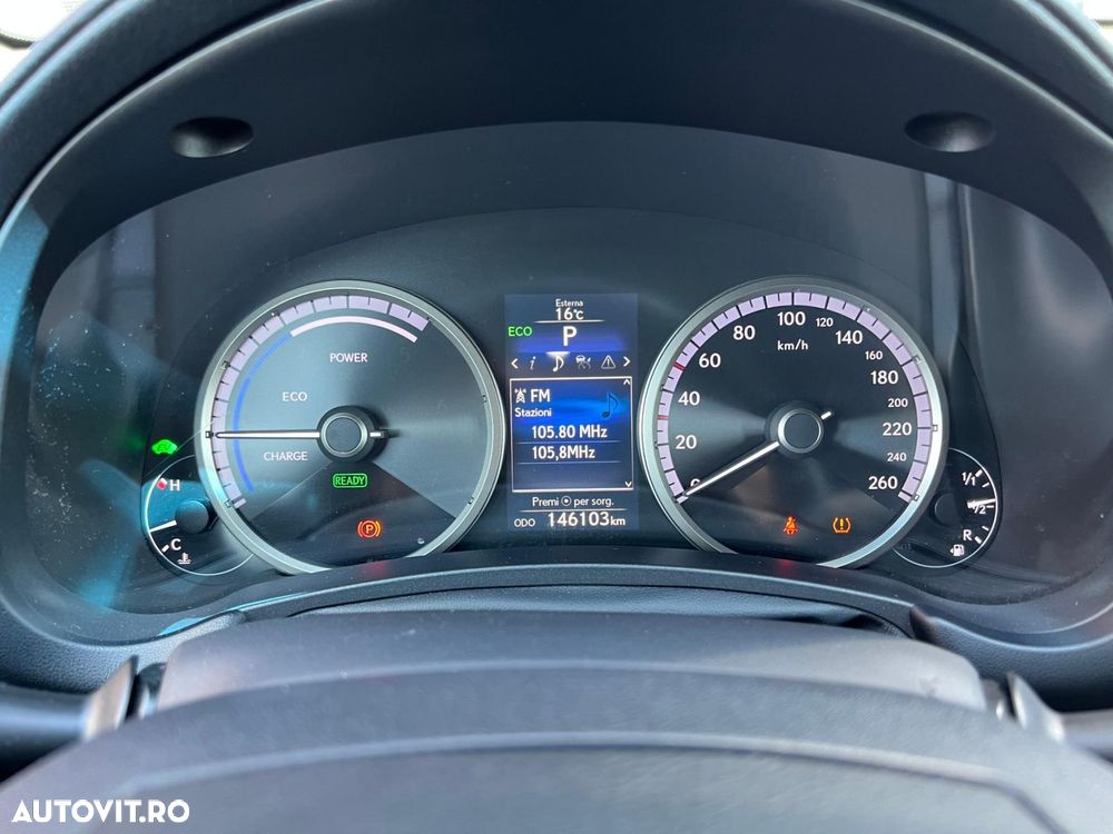 Lexus Seria NX - 21