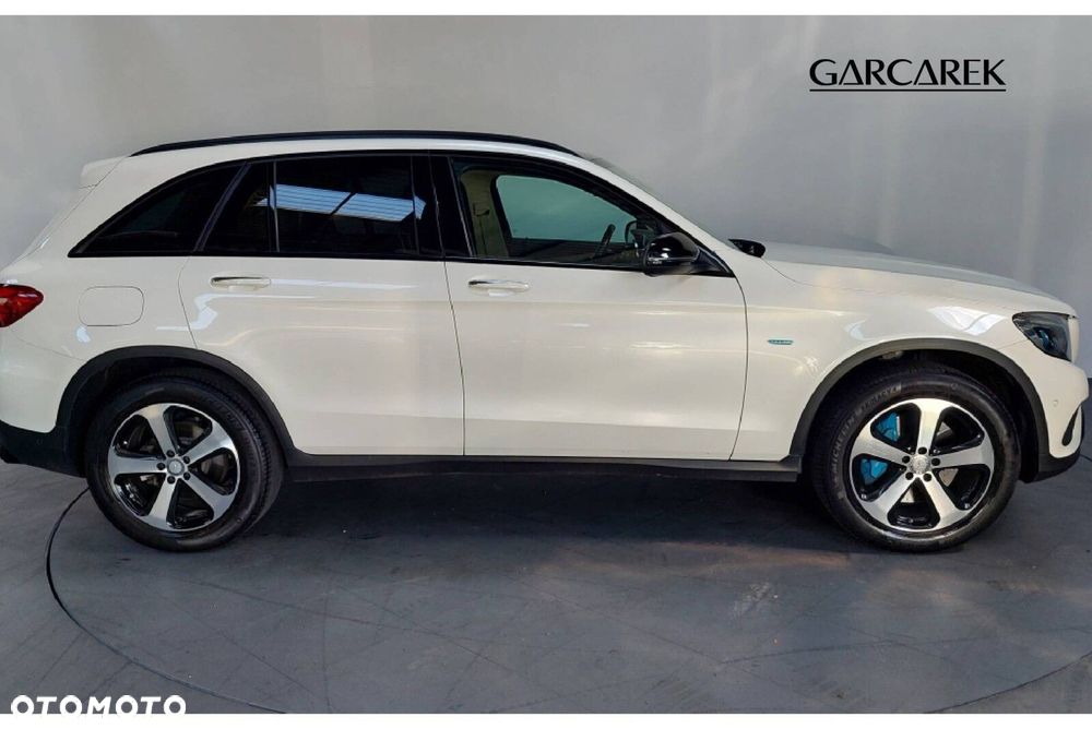 Mercedes-Benz GLC - 8