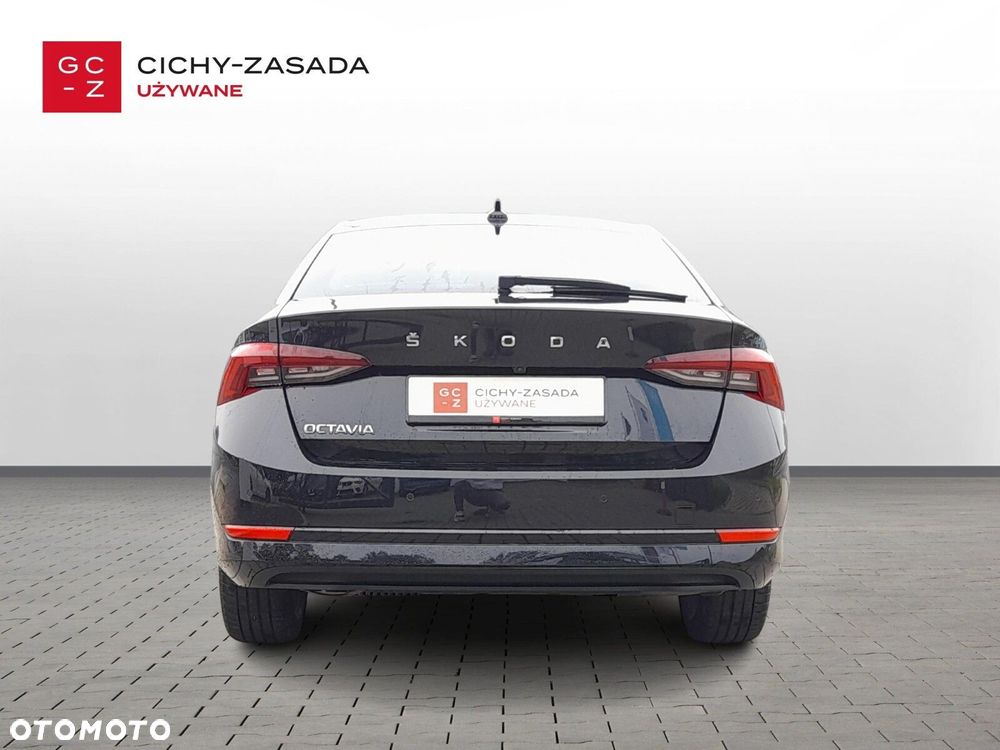 Skoda Octavia 2.0 TDI Style DSG - 4