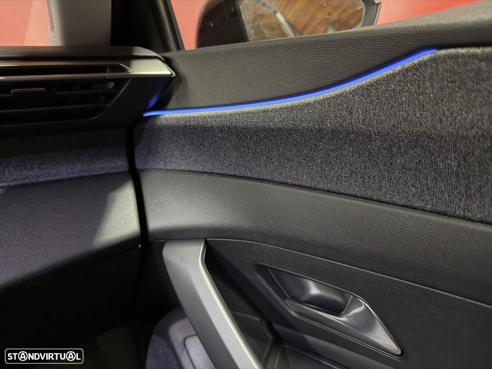 Peugeot 408 1.2 PureTech Allure Pack EAT8 - 29