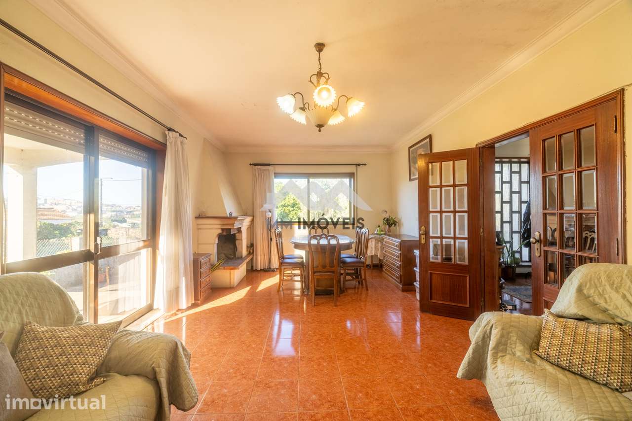 Moradia T4 | 4 Frentes | Lote 450 M²  | Jardim | Garagem | Maia - Grande imagem: 3/45