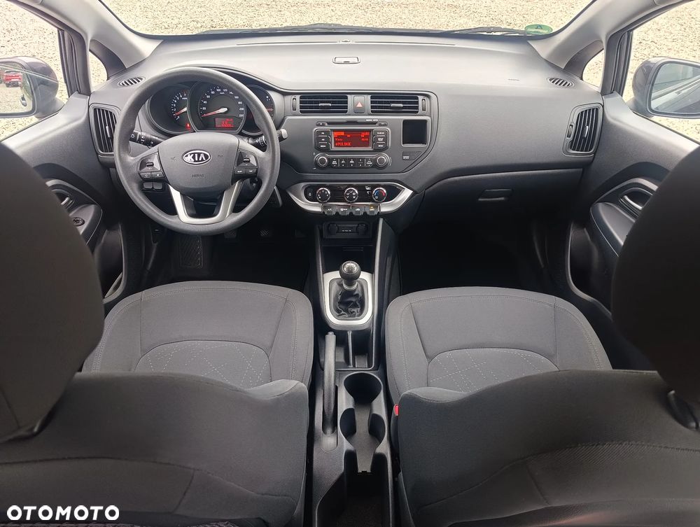 Kia Rio 1.2 Attract - 17
