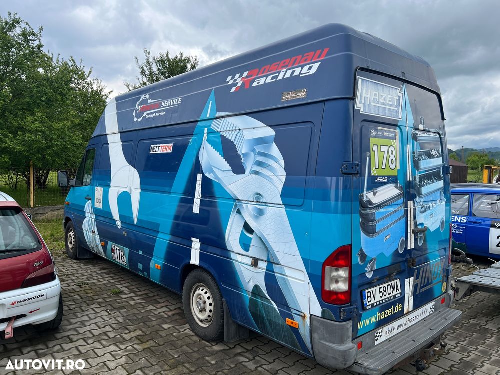 Mercedes-Benz Sprinter - 9