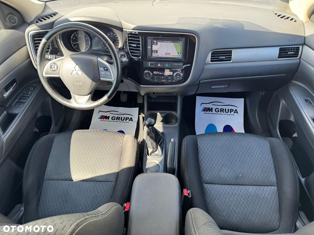 Mitsubishi Outlander 2.0 Intense + 2WD - 13