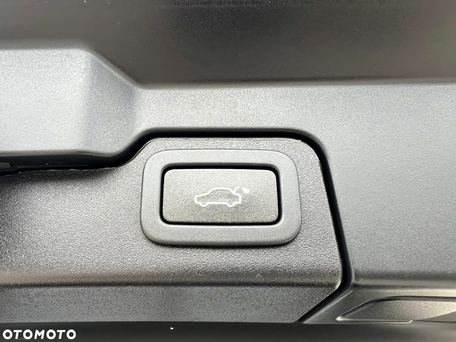 Land Rover Range Rover Evoque - 16