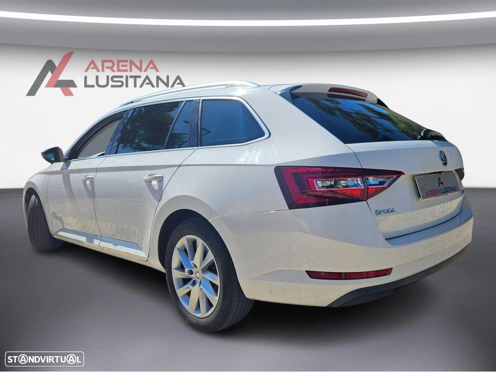 Skoda Superb Break 1.6 TDI Style - 9
