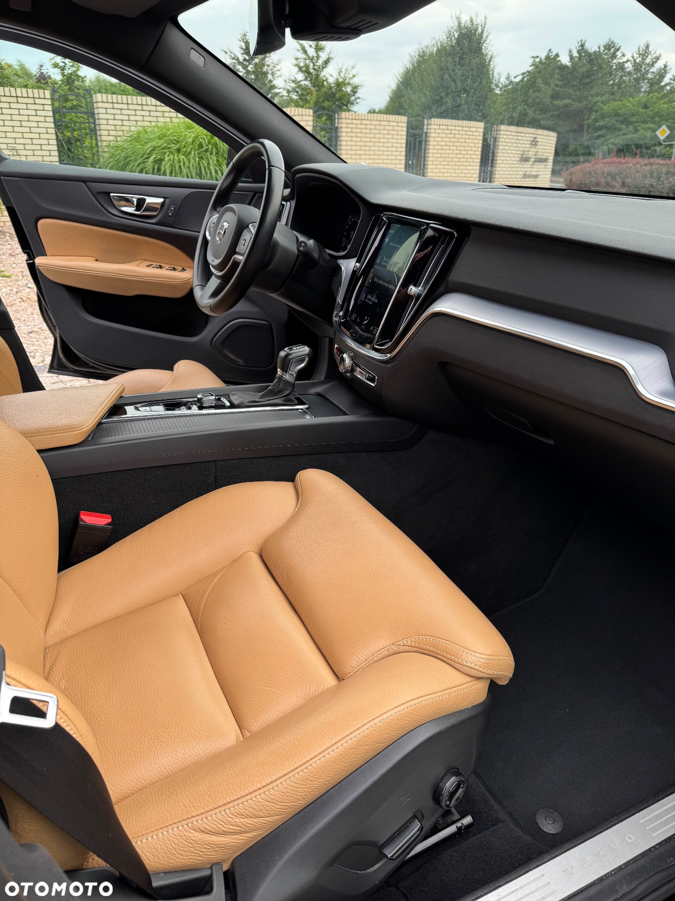 Volvo V60 D4 Momentum Pro - 30