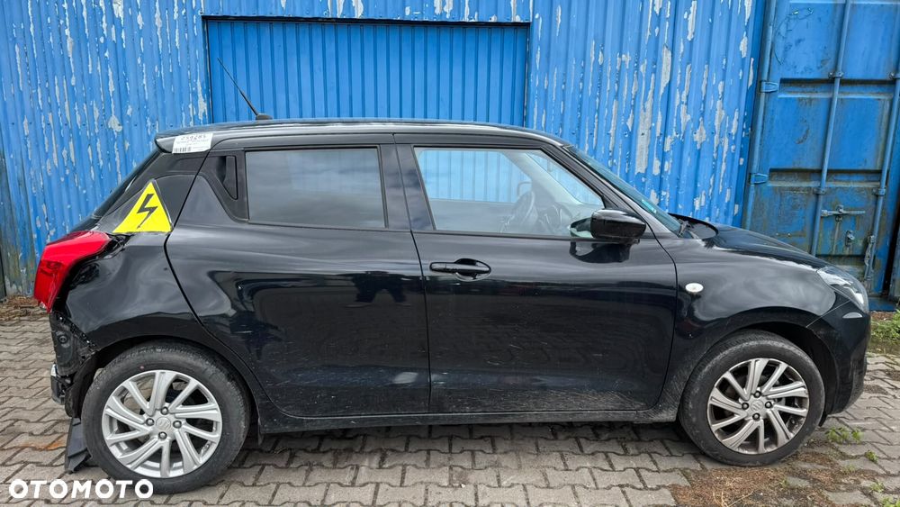 Suzuki Swift 1.2 Dualjet SHVS Premium CVT - 5