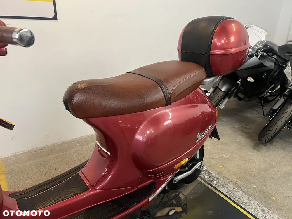 Piaggio Vespa - 20