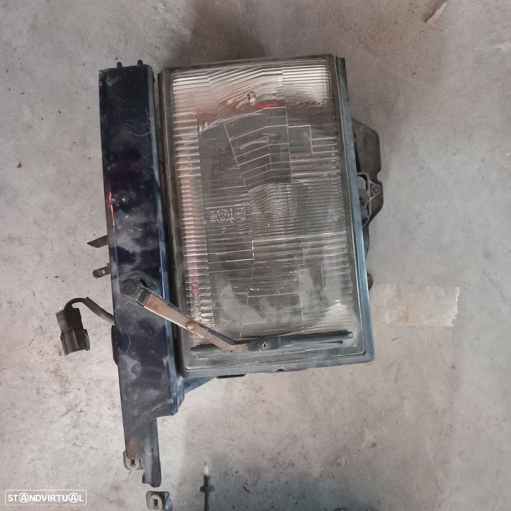 Conjunto farois izusu trooper - 2