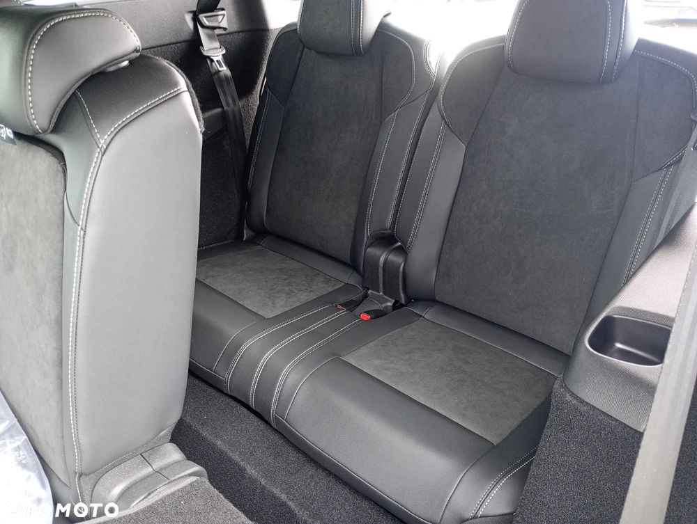 Peugeot 5008 1.2 PureTech mHEV GT S&S e-DCS6 - 10