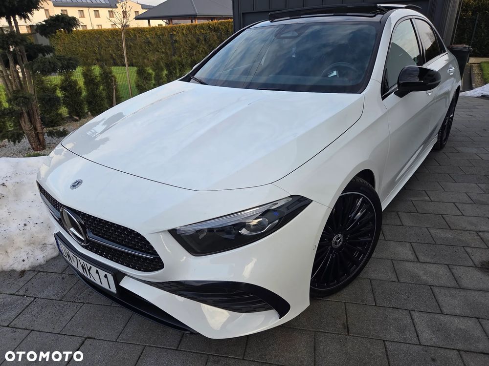 Mercedes-Benz Klasa A 220 4-Matic AMG Line 7G-DCT - 3