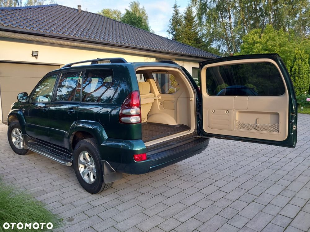 Toyota Land Cruiser - 24