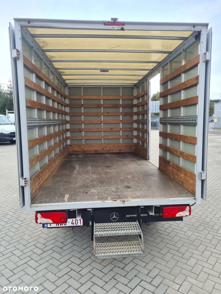 Mercedes-Benz Sprinter - 9