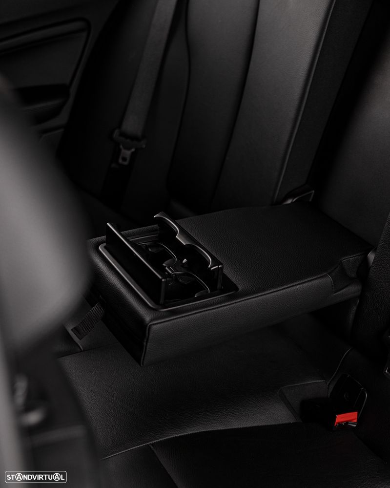 BMW 120 d Sport Line - 24