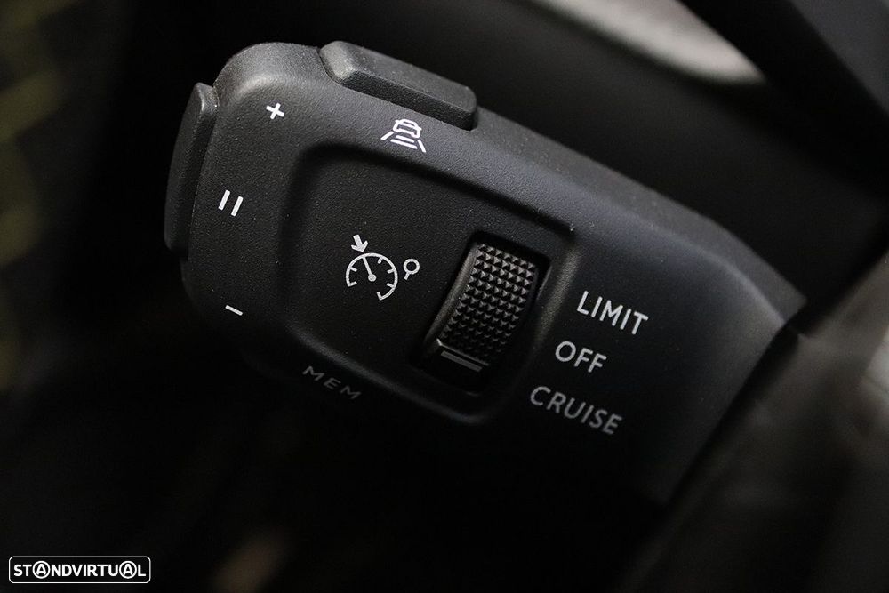 Peugeot e-2008 50 kWh GT - 18