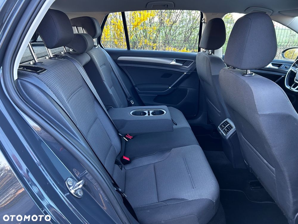 Volkswagen Golf 1.4 TSI BMT Comfortline - 32