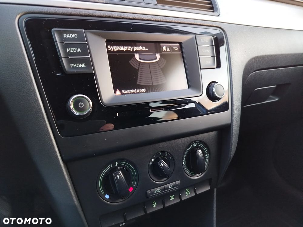 Skoda RAPID 1.2 TSI Ambition - 13