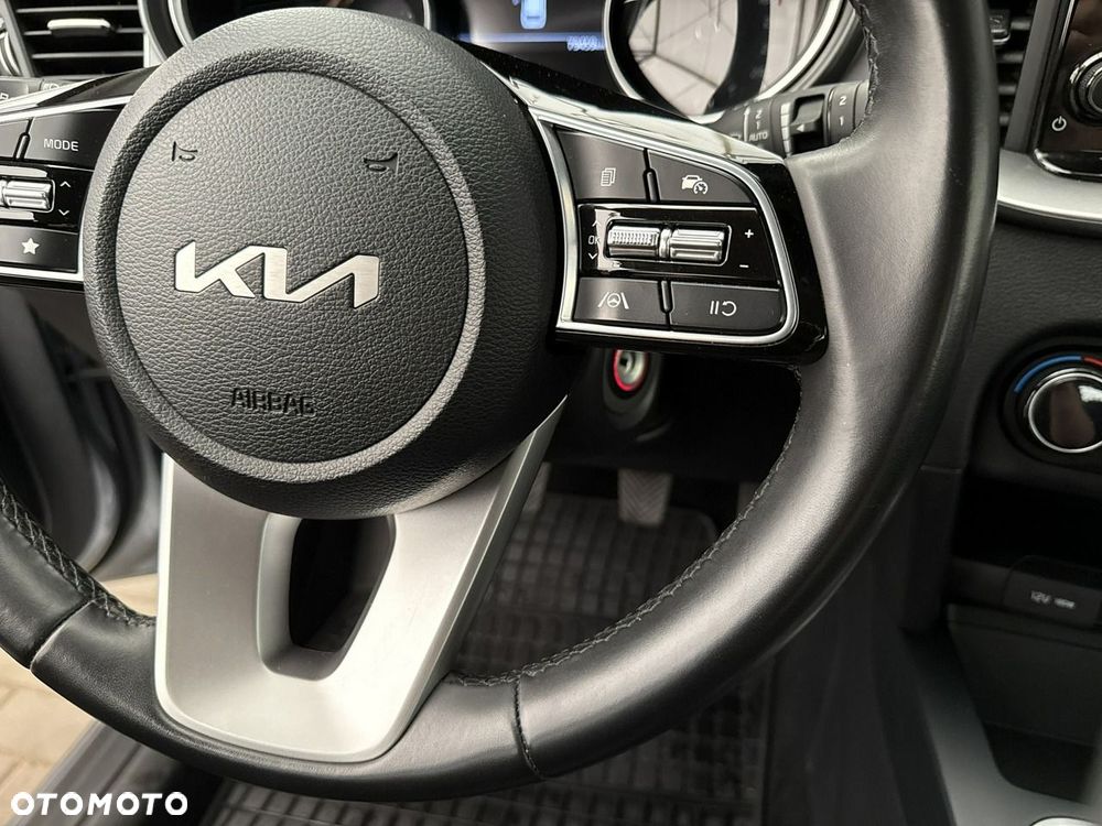 Kia Ceed - 28
