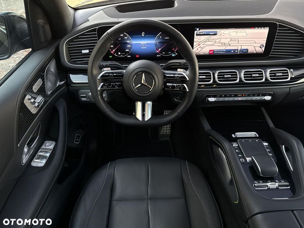 Mercedes-Benz GLS - 14