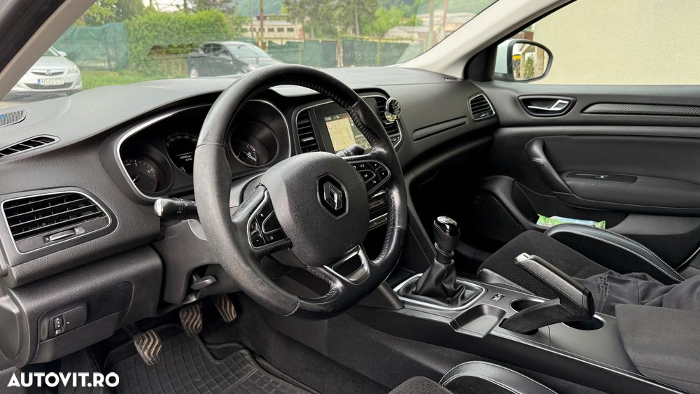 Renault Megane dCi 110 FAP LIMITED - 8