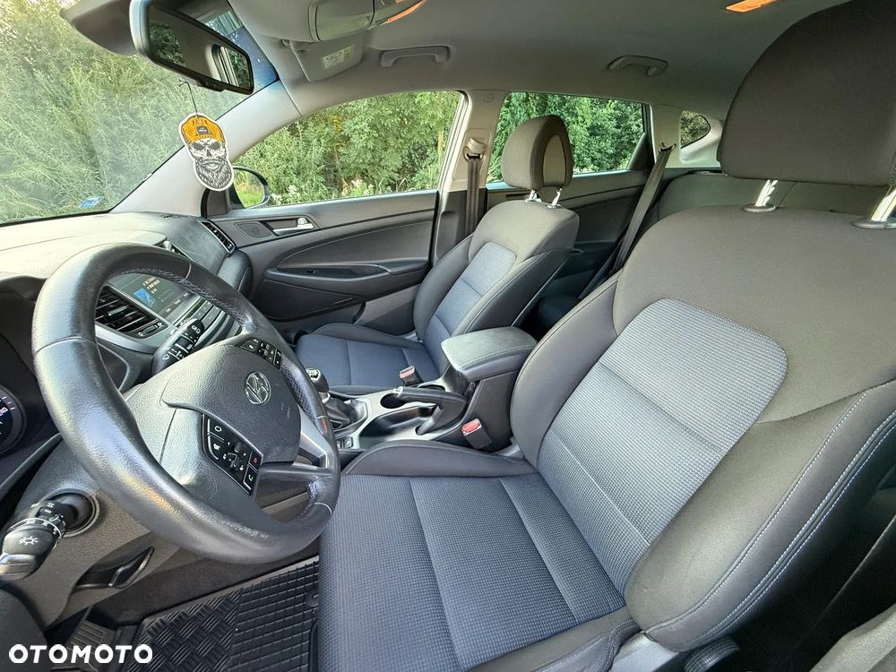 Hyundai Tucson 1.7 CRDI BlueDrive Comfort 2WD - 19