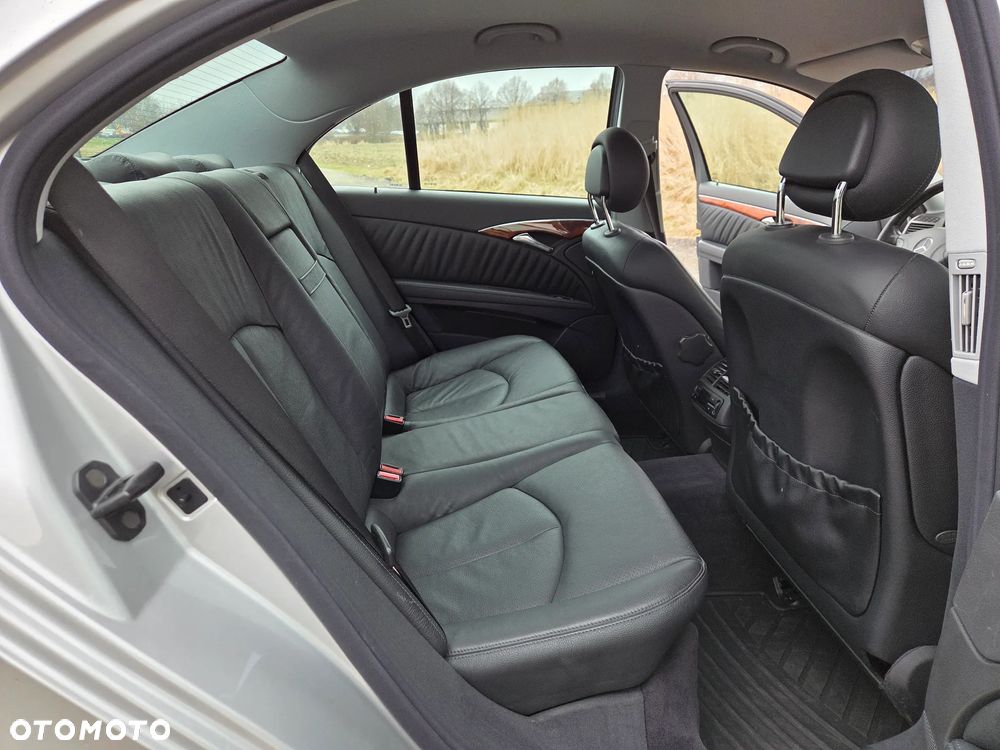 Mercedes-Benz Klasa E 200 Kompressor Automatik Elegance Sport Edition - 13