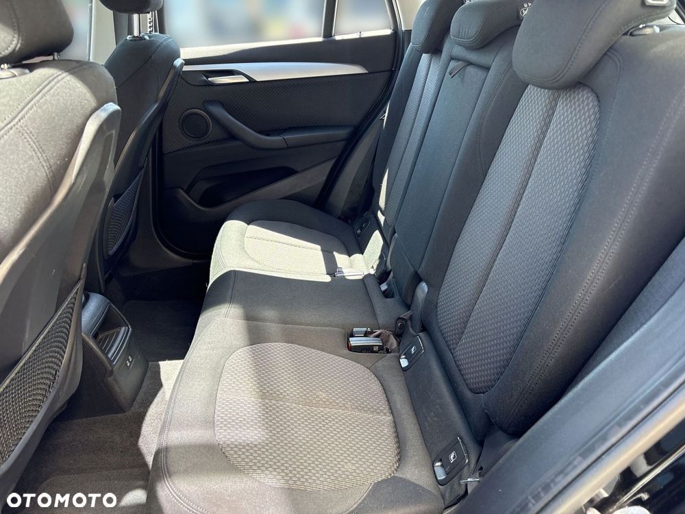 BMW X1 - 16